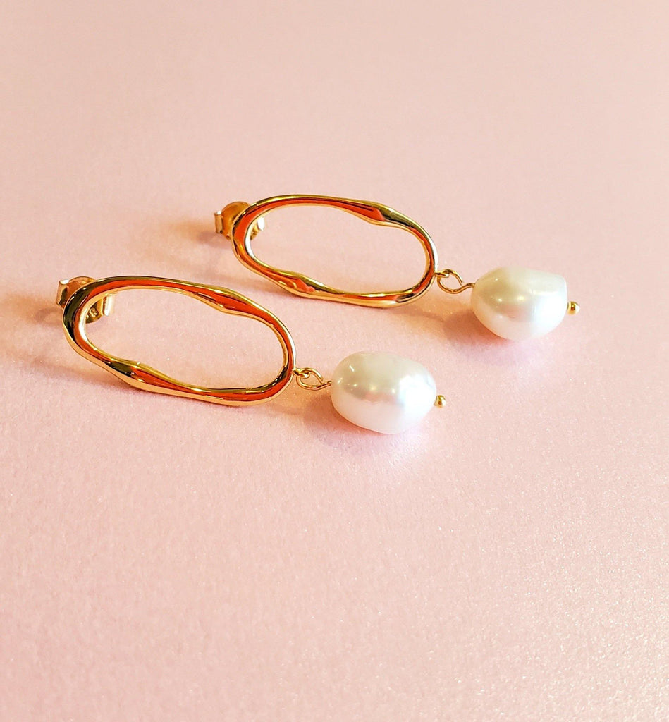 Selene Pearl Drop Earrings - The Mystic River