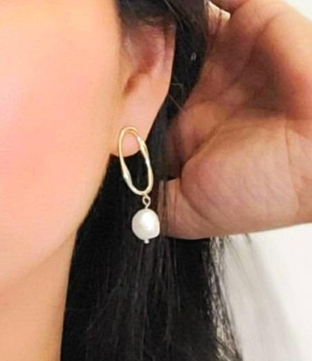 Selene Pearl Drop Earrings - The Mystic River